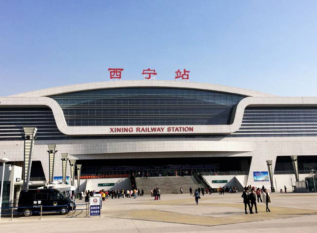 黟县西宁高铁站